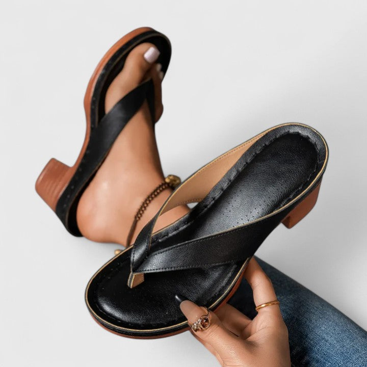Slippers & sandalen