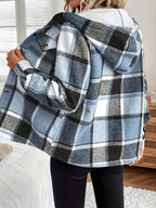 Baukje | Damesjas met capuchon, geruit en gevoerd met fleece – Casual geruite overhemdjas