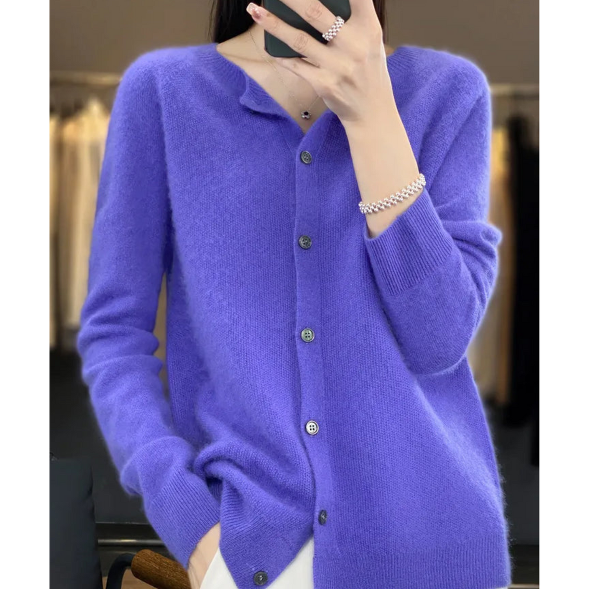 Sabeline | Gebreid Damesvest – V-Hals, Knoopsluiting, Lange Mouwen, Wol Look