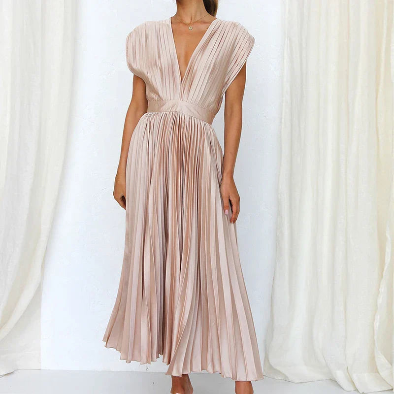 Aina | Elegante geplooide maxi-jurk voor dames – V-hals, zwierige lange casual zomerjurk