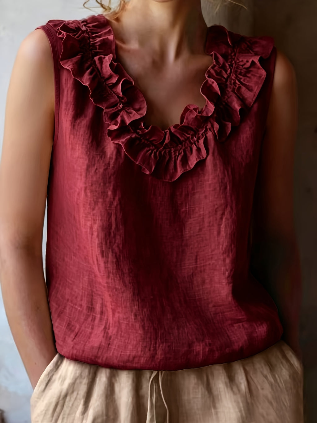 Kallie | Mouwloze top met ruches voor dames – Casual blouse met losse pasvorm