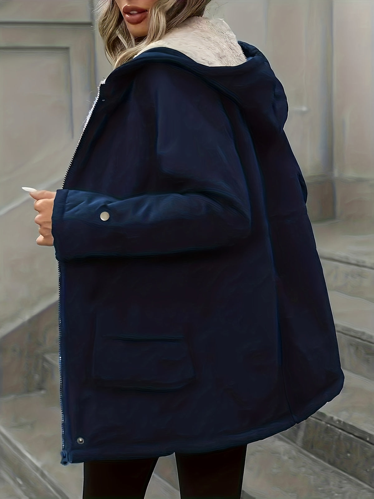 Tahlora | Zwarte windjack voor dames – Warme, casual jas met ritssluiting