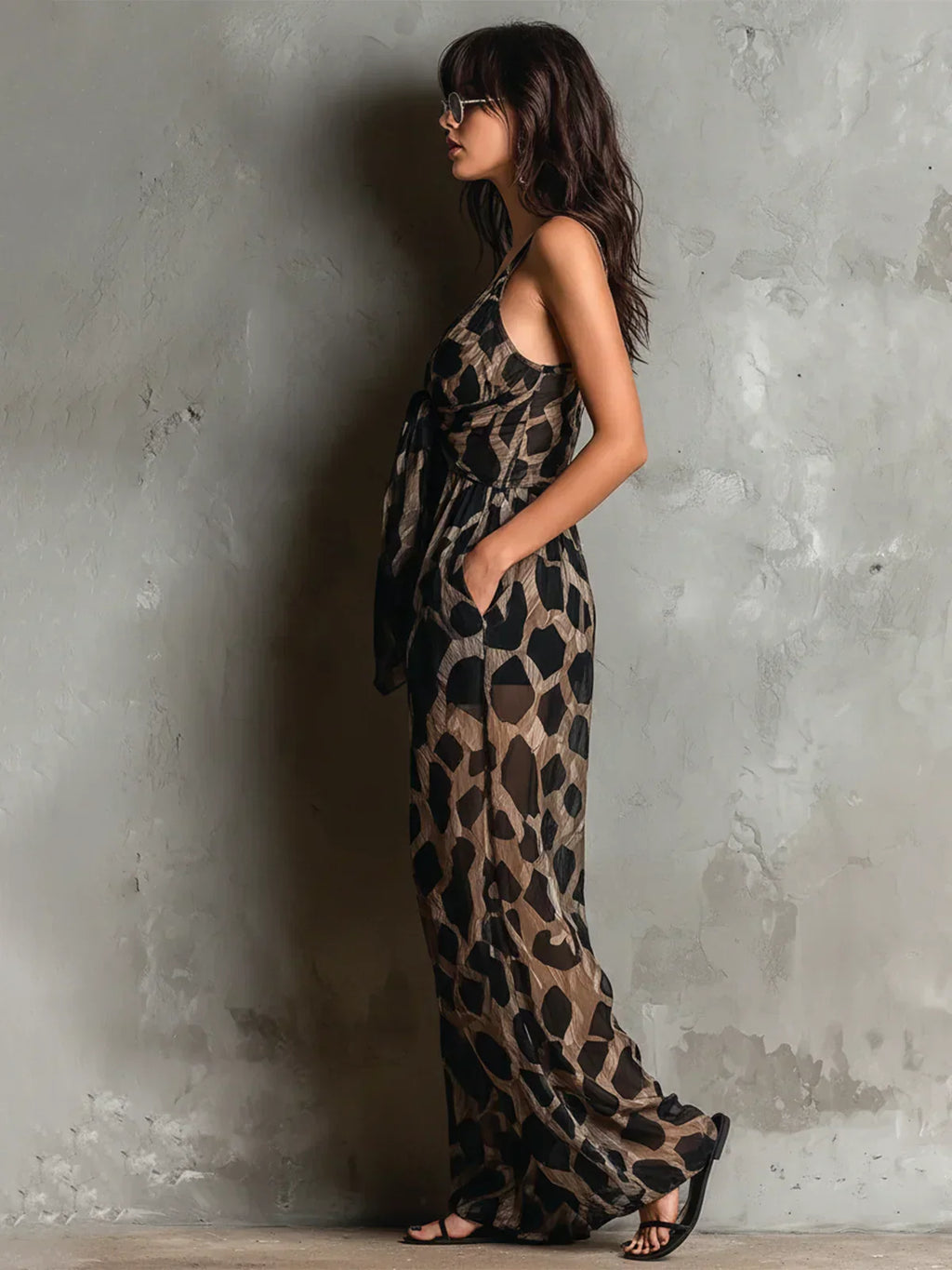 Callie | Jumpsuit met luipaardprint voor dames – Mouwloze jumpsuit, diepe V-hals