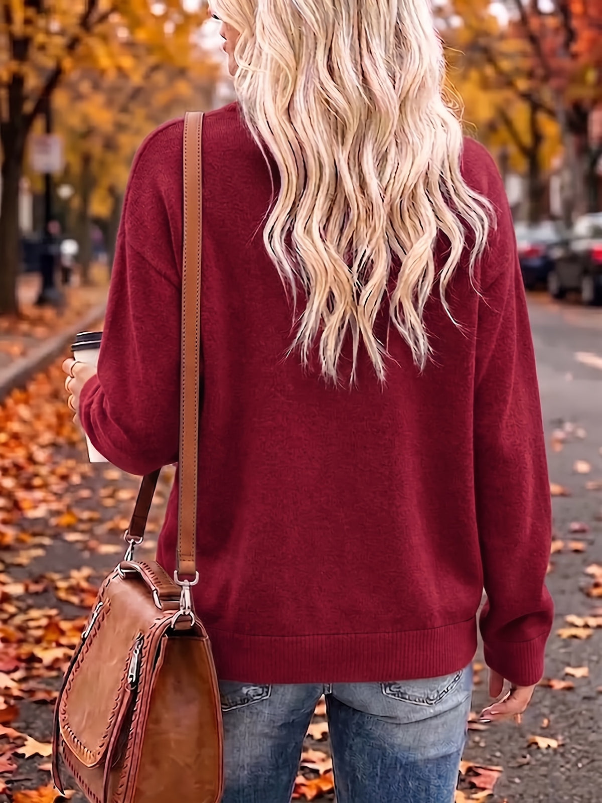 Griselina | Damestrui met esdoornbladprint – Zachte, warme pullover