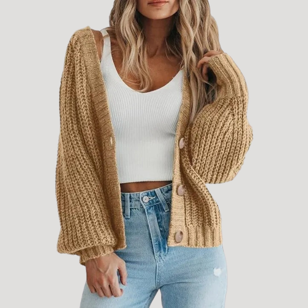 Aderina | Kort Grofgebreid Damesvest met Knopen – Warm en Stijlvol Gebreid Vest