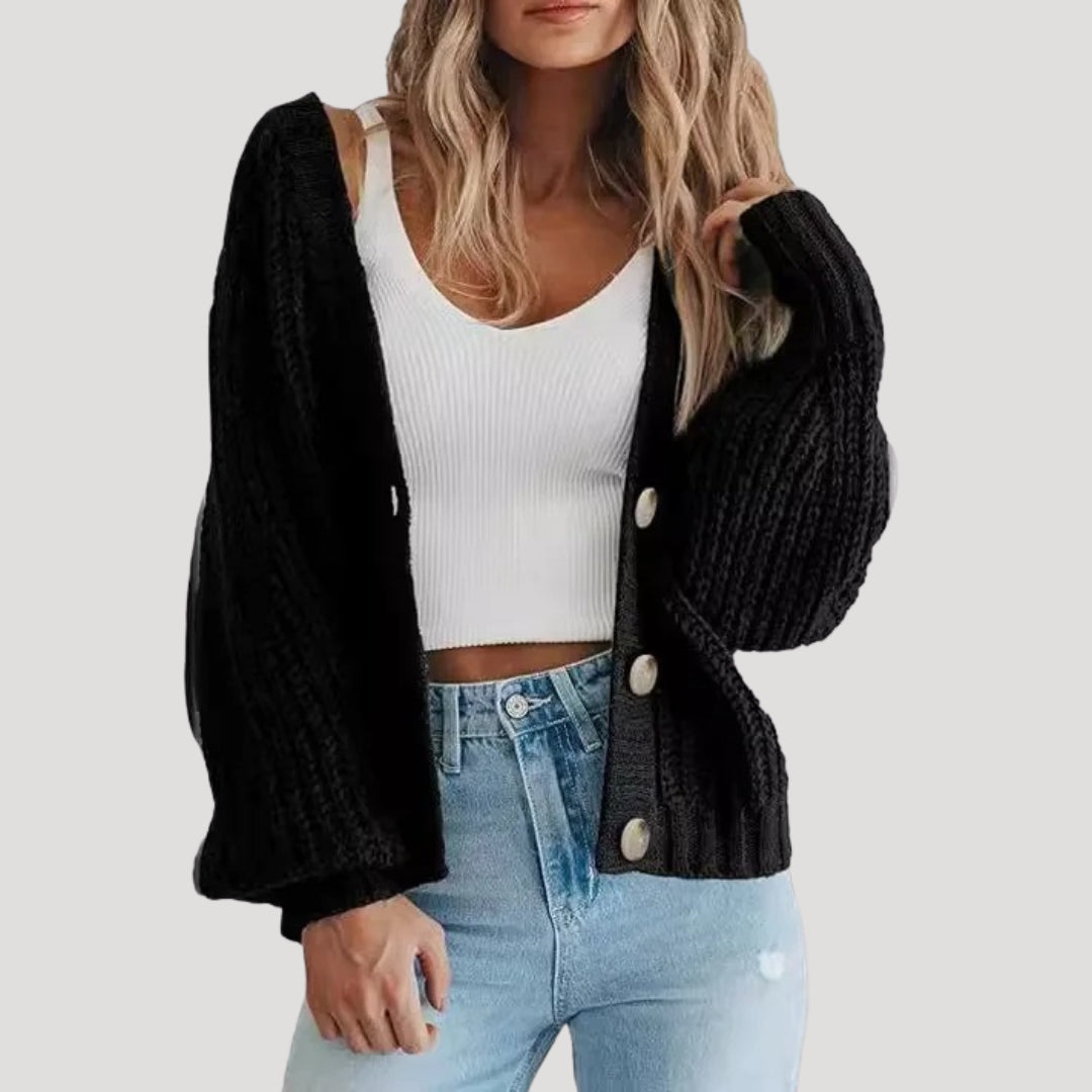 Aderina | Kort Grofgebreid Damesvest met Knopen – Warm en Stijlvol Gebreid Vest