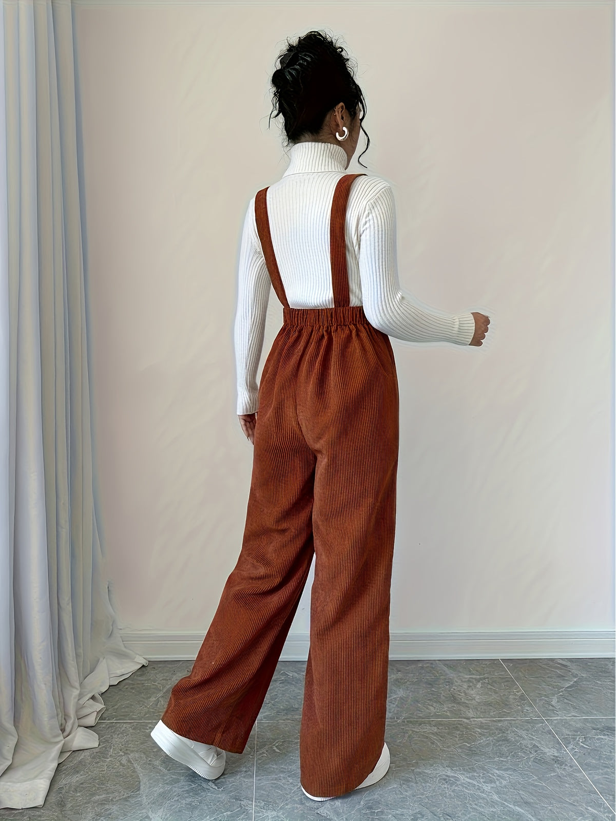 Avira | Dames corduroy jumpsuit – Brede schouderbanden