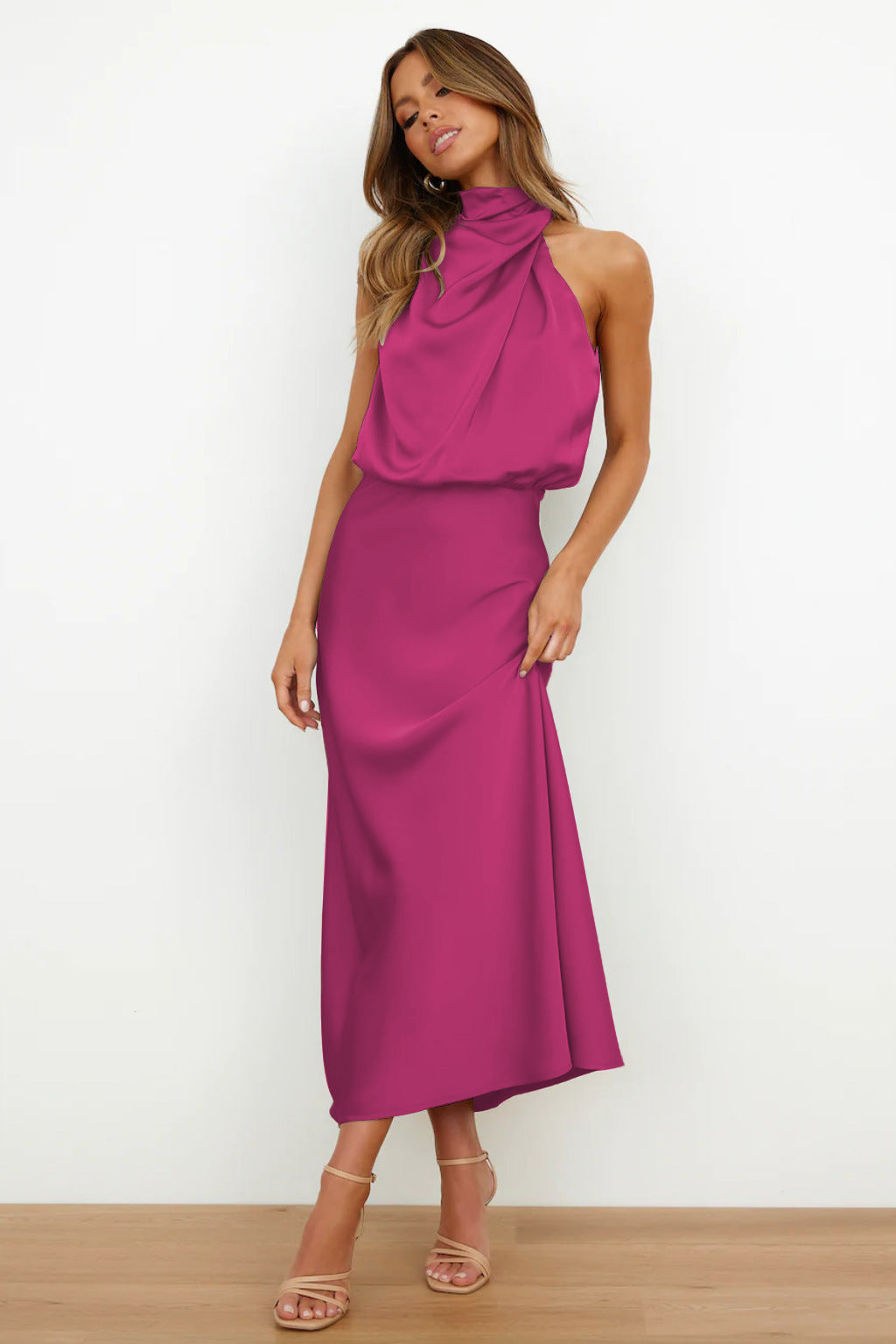 Emily | Satijnen Halterjurk voor Dames – Elegante Rugloze Maxi Avond- en Feestjurk