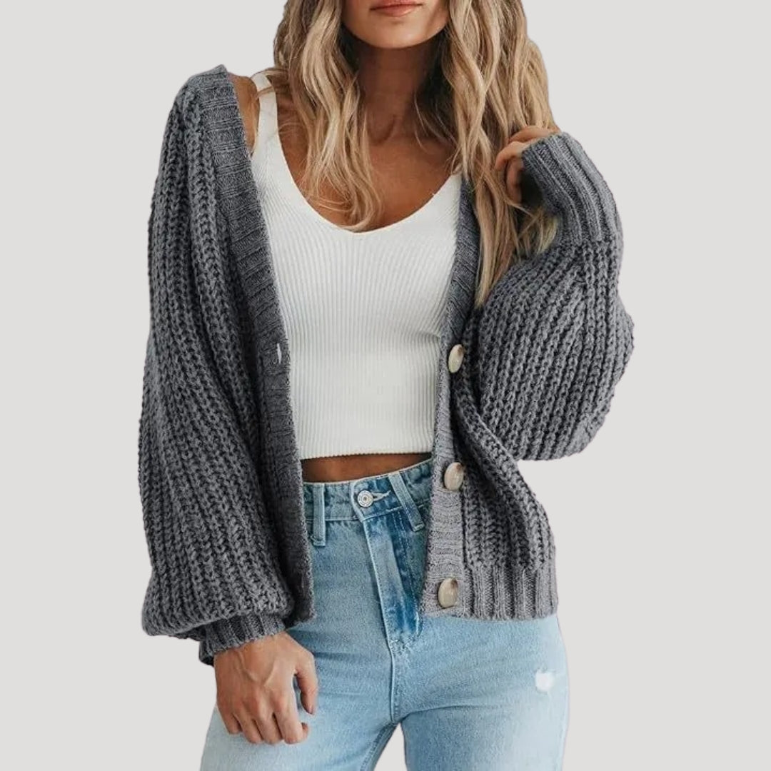 Aderina | Kort Grofgebreid Damesvest met Knopen – Warm en Stijlvol Gebreid Vest