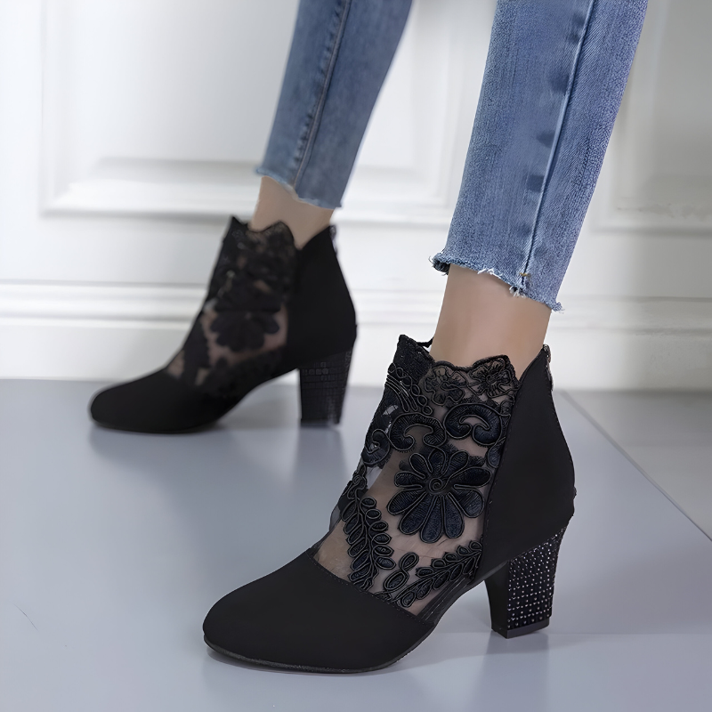 Ines | Dameshakken – Elegante feestschoenen met enkelbandje en hoge hak