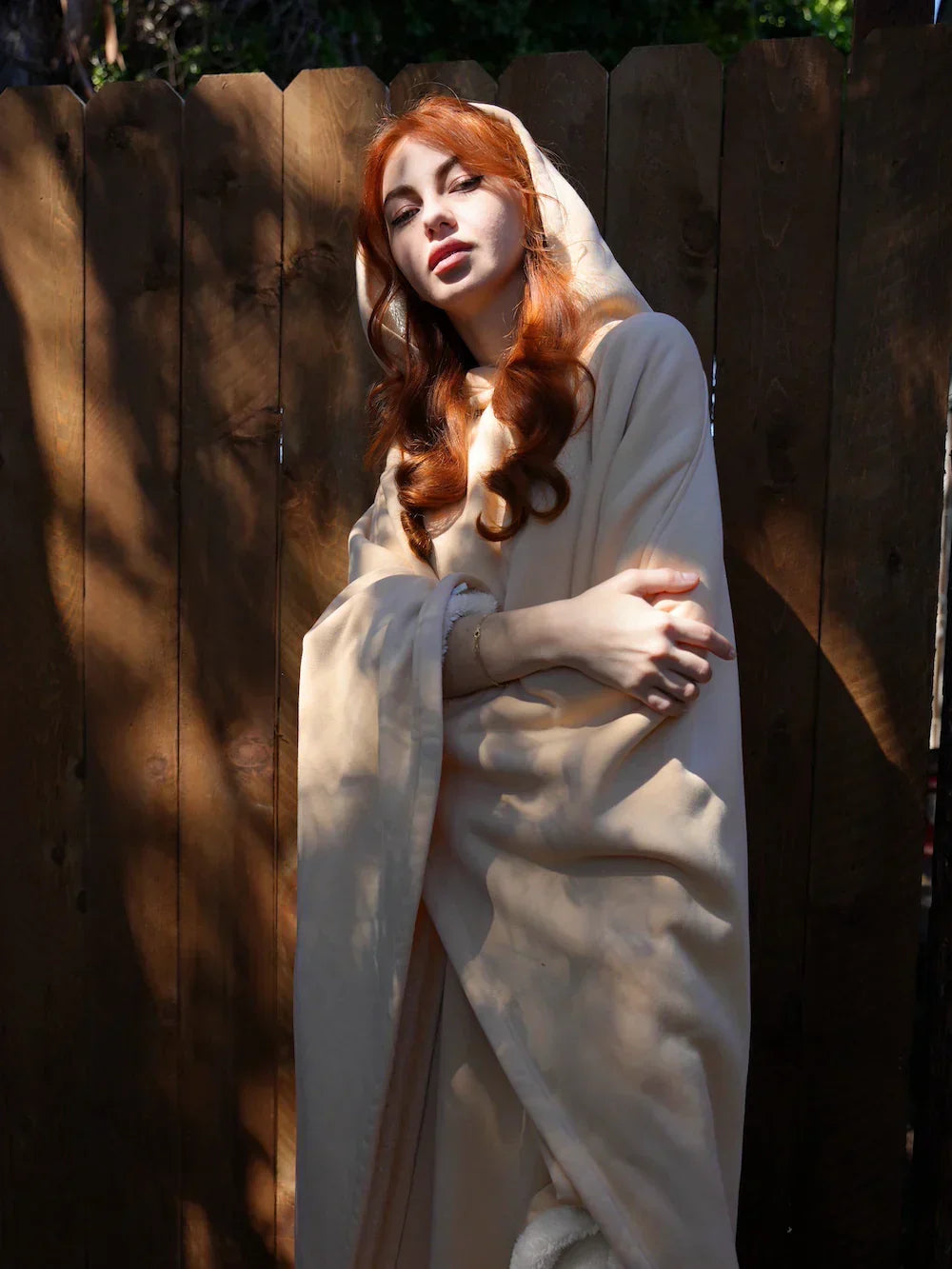 Iserelle | Oversized Dames Hoodie – Zijdezacht, Warm & Ademend
