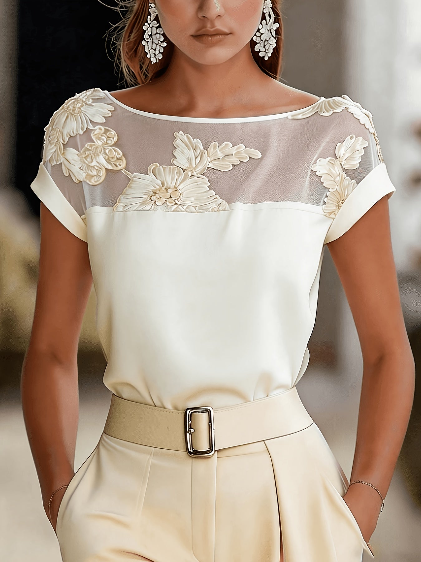 Roselyn | Geborduurd mesh-shirt voor dames – Elegante blouse met korte mouwen