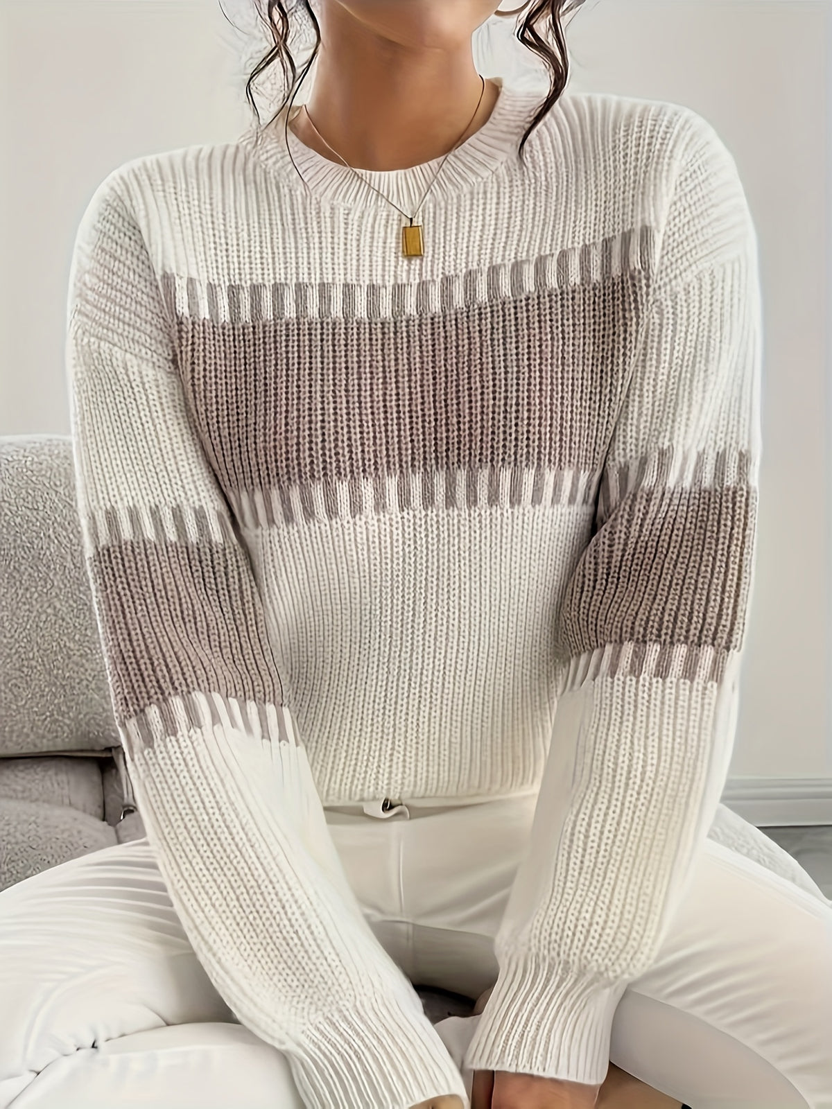 Amelisse | Dames gestreepte off-shouldertrui – Lange mouwen