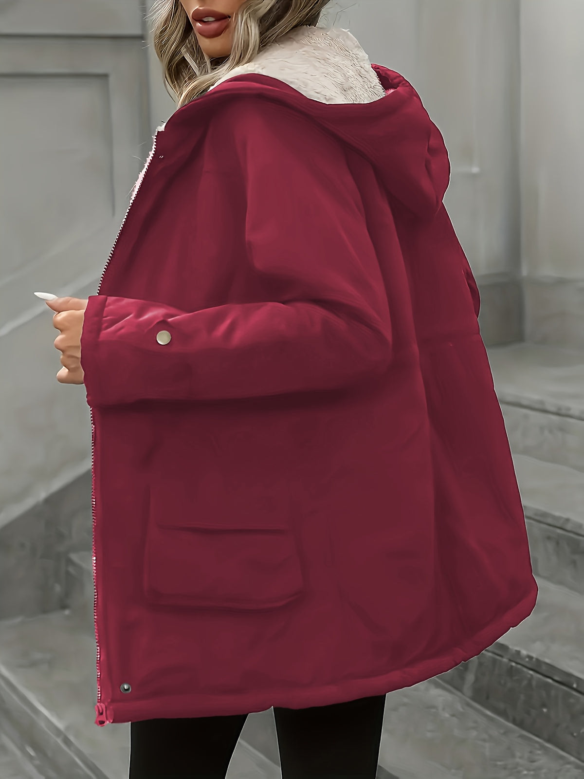 Tahlora | Zwarte windjack voor dames – Warme, casual jas met ritssluiting