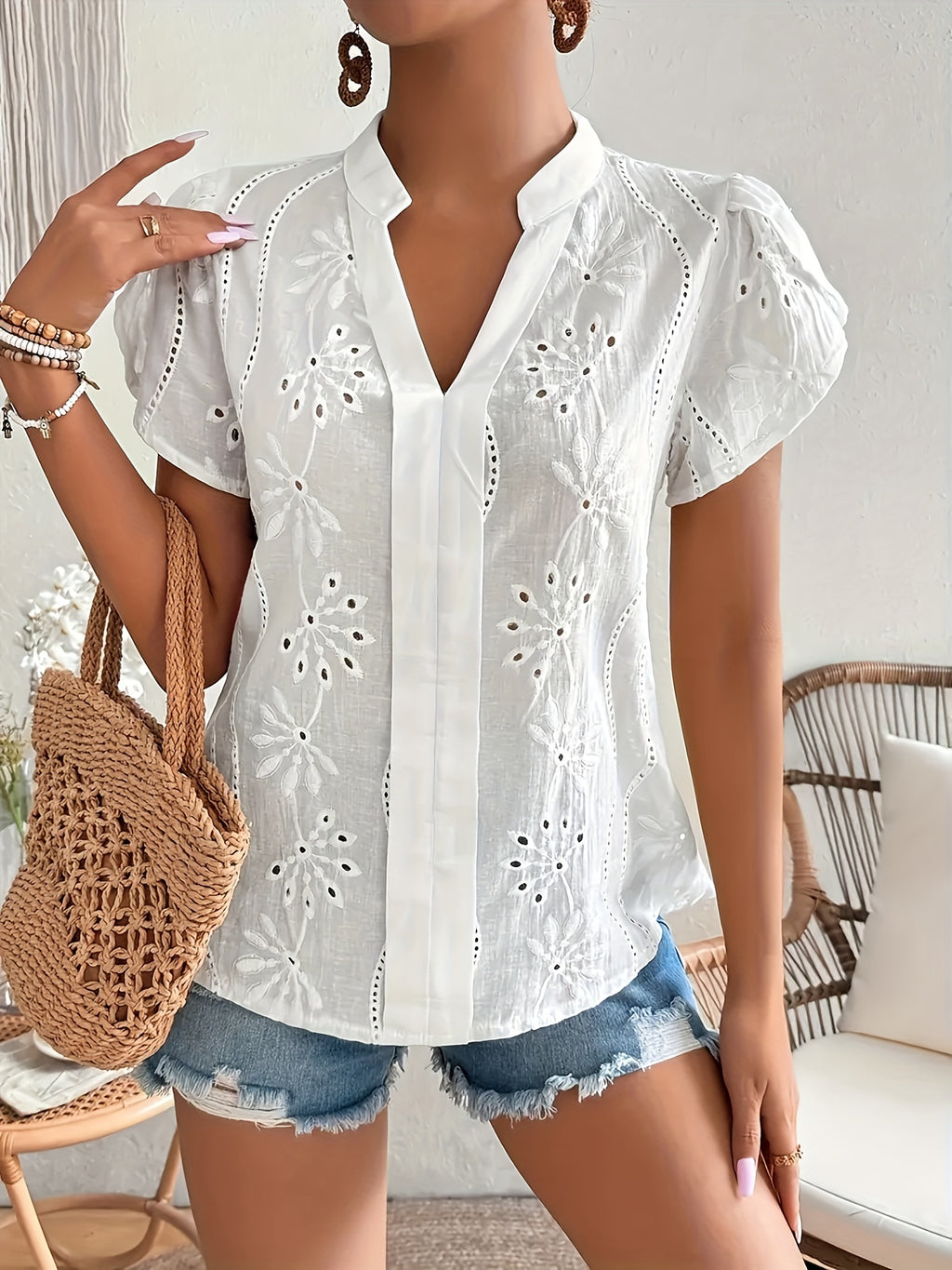 Palmer | Halfdoorzichtige damesblouse – Elegant overhemd met lange mouwen en knopen
