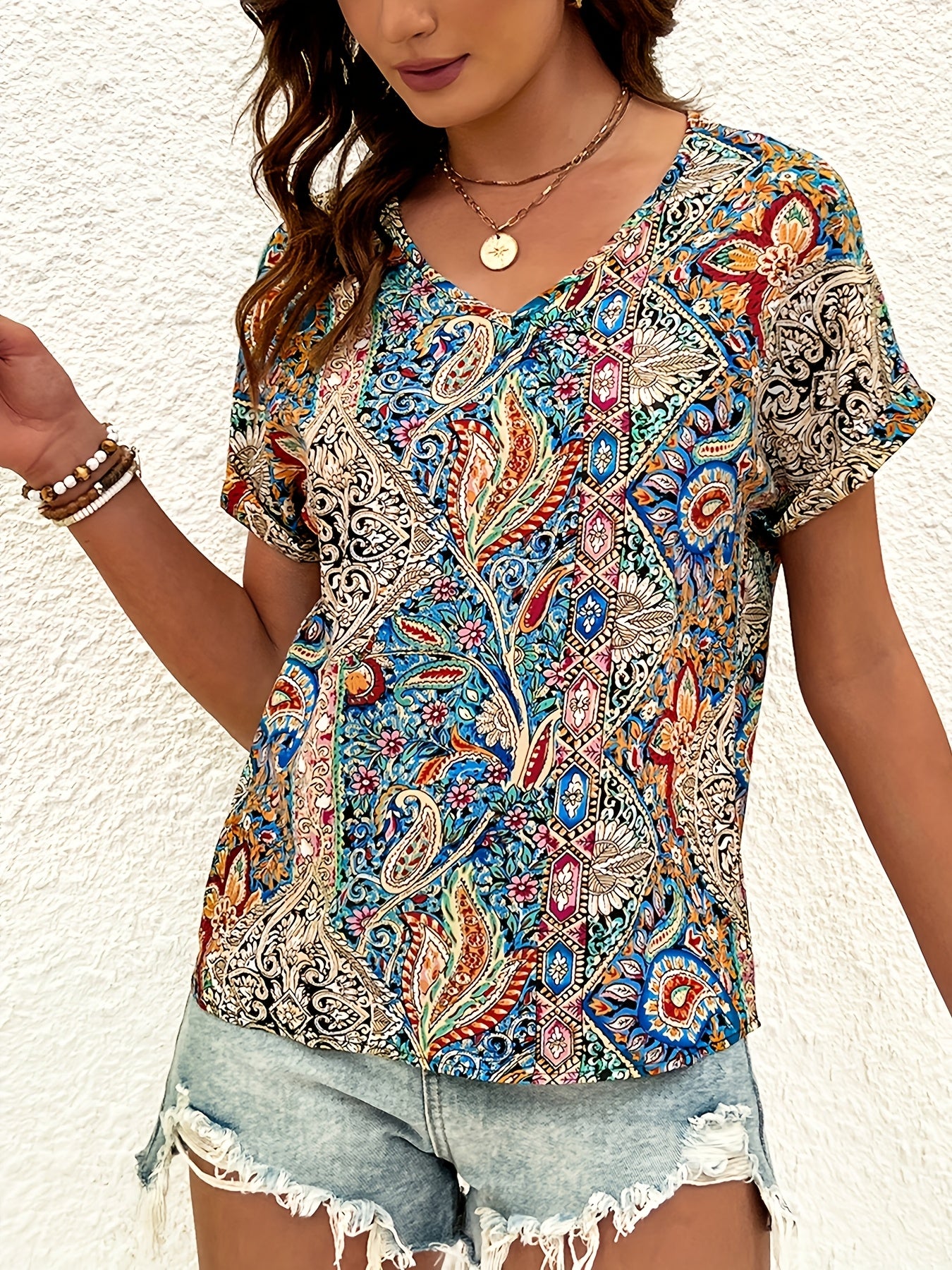 Feliora | Dames Blouse met Paisleyprint en V-hals – Vintage Boho Blouse met Korte Mouwen