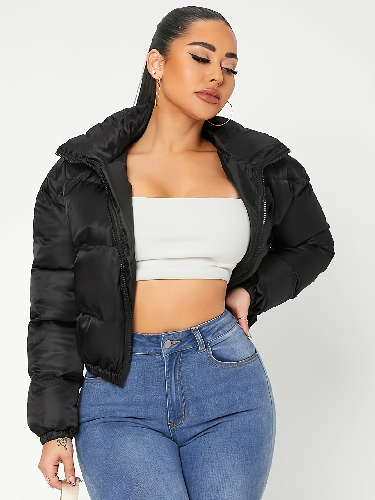Faelisse | Cropped Damesjas – Slim Fit, Ritssluiting, Lange Mouwen & Effen Design