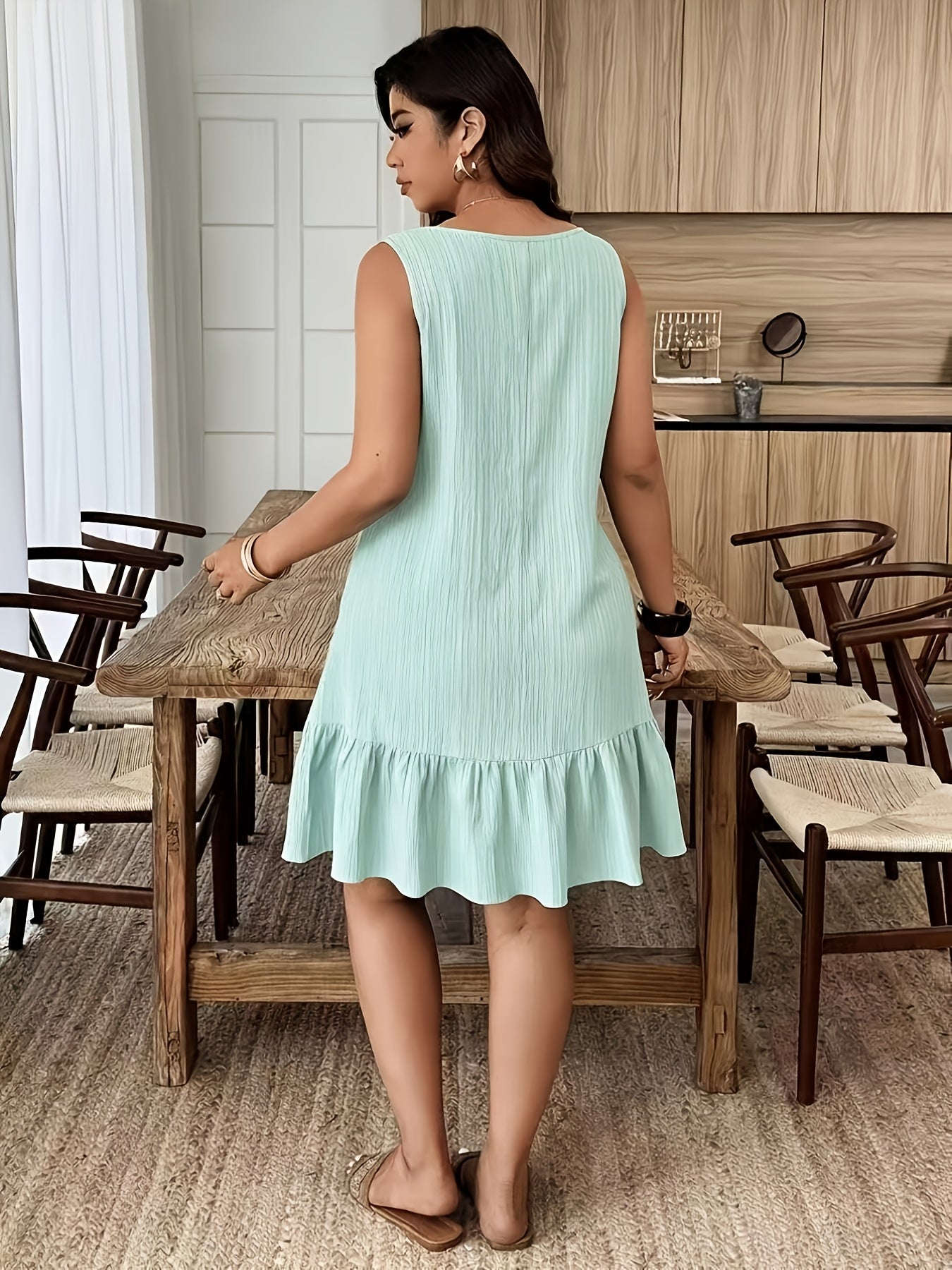 Lyliana | Elegante mouwloze damesjurk – soepel vallende, effen gekleurde A-lijn casual jurk
