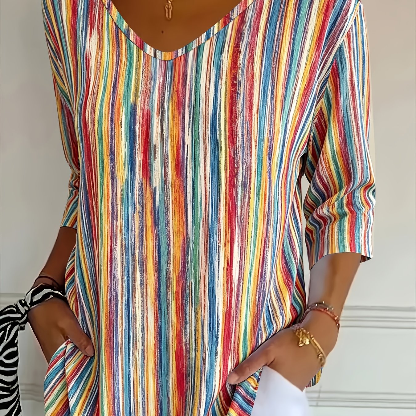Beatrix | Casual Damesblouse – Gestreepte Losvallende Blouse met V-Hals en 3/4 Mouwen