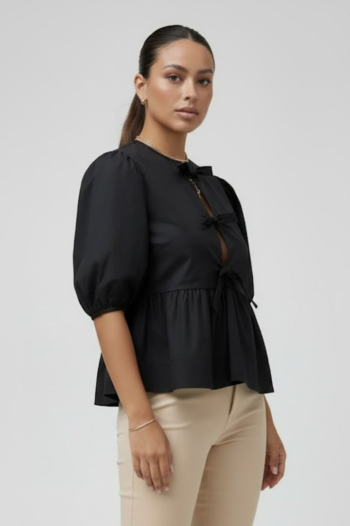 Orlena | Dames Peplum Blouse met Strik aan de Voorkant – Pofmouwen met Strikdetail