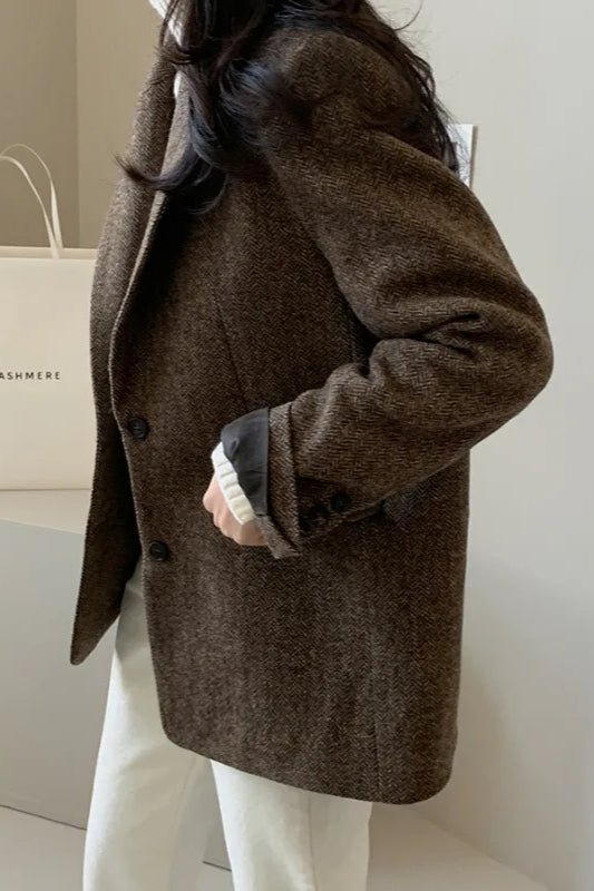 Unia | Oversized damesblazer met gekerfde revers en verborgen sluiting