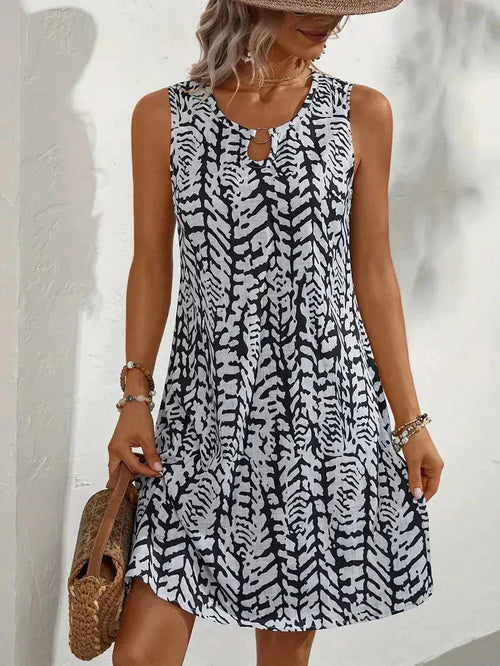 aiza | Dames Mouwloze Zomerjurk – Midi-jurk met Abstracte Print