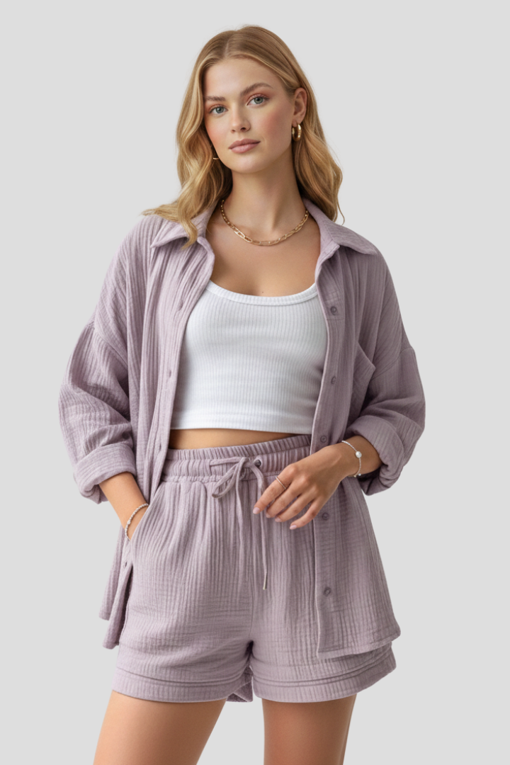Claire | 2-delige Set voor Dames – Oversized Blouse met Knopen en Hoge Taille Mousseline Short