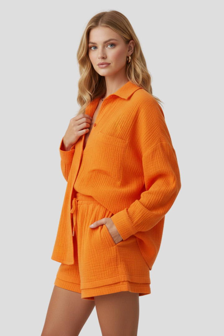 Claire | 2-delige Set voor Dames – Oversized Blouse met Knopen en Hoge Taille Mousseline Short