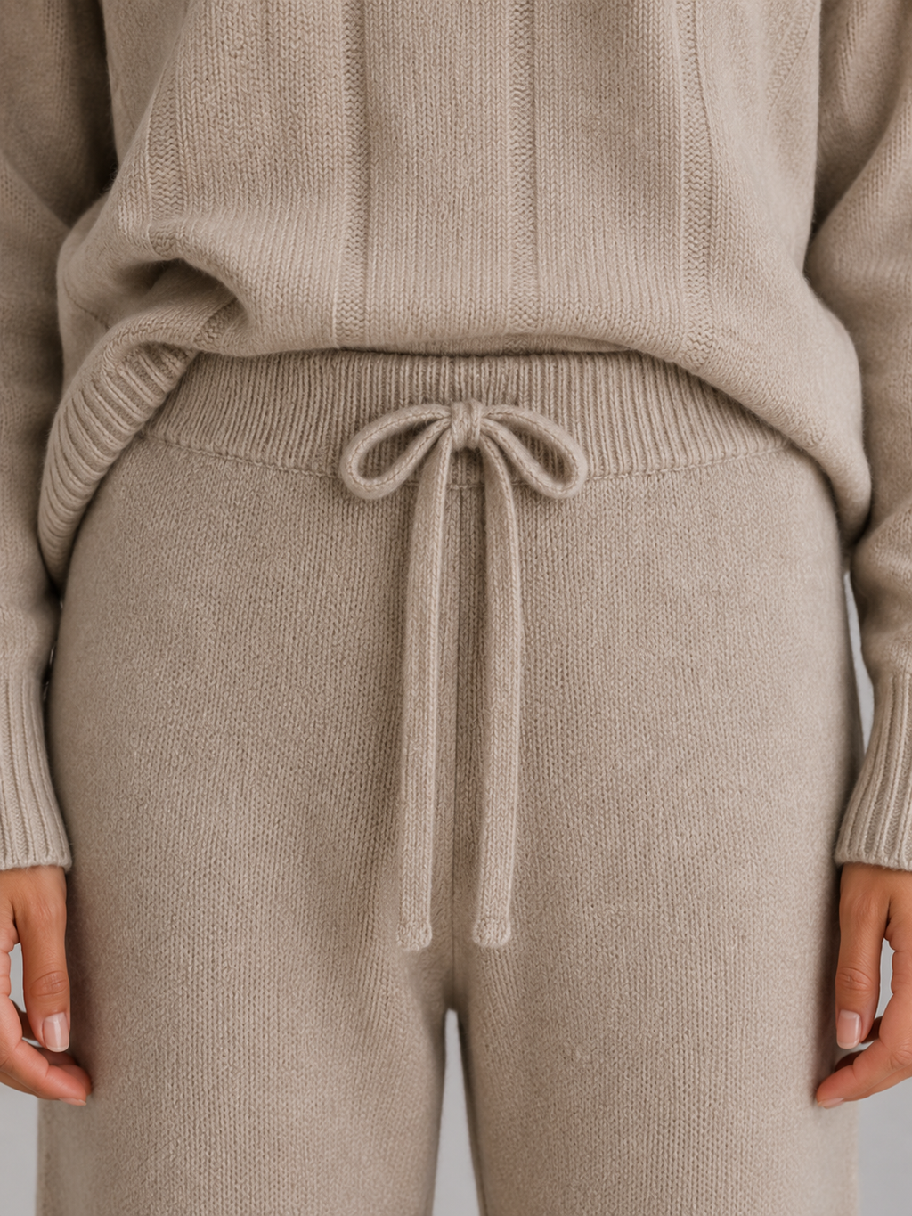 Marva | 2-Delige Gebreide Loungeset voor Dames met Opstaande Kraag en Wijde Broek