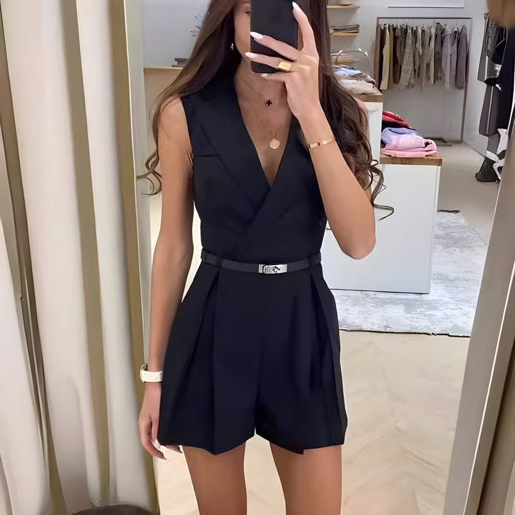 Lyric | Mouwloze Blazer Jumpsuit voor Dames – Getailleerde Korte Jumpsuit met Riem