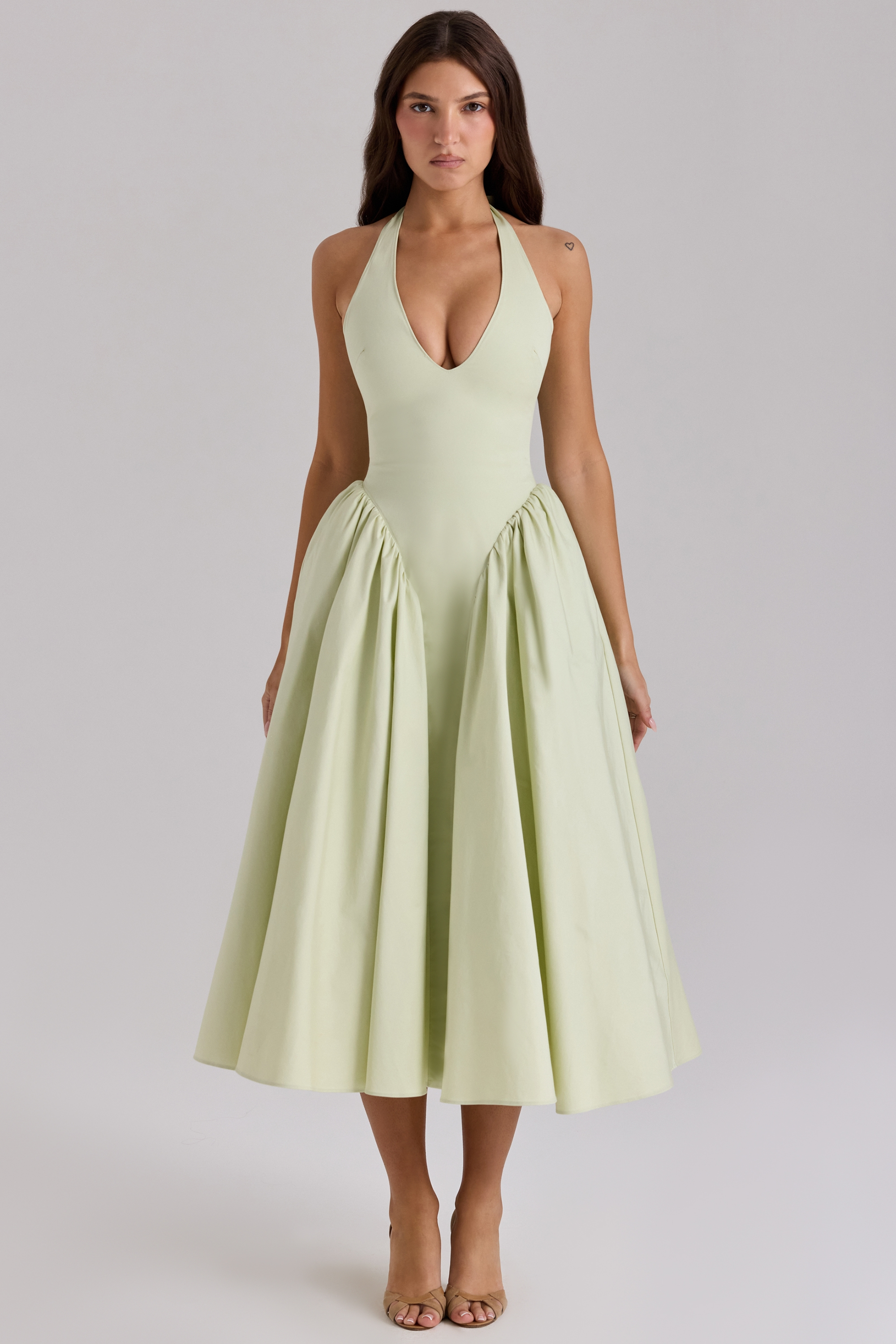 Kylae | Zomer-midijurk voor dames – Elegante halternekjurk met uitlopende rok