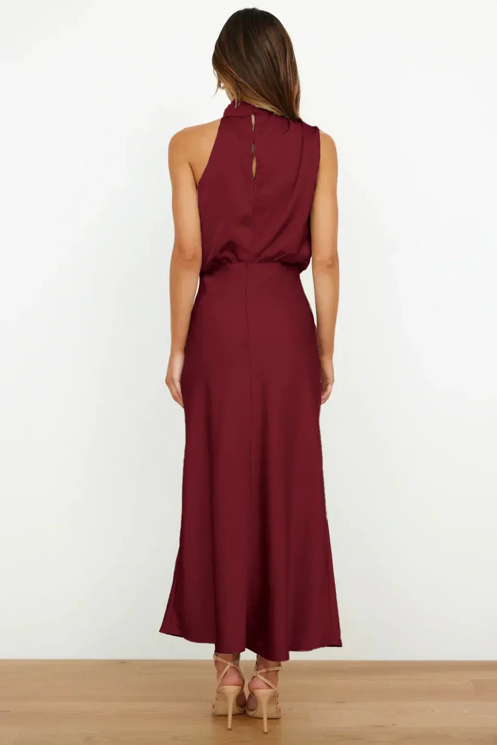 Emily | Satijnen Halterjurk voor Dames – Elegante Rugloze Maxi Avond- en Feestjurk