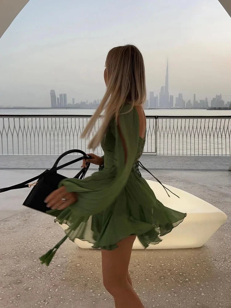 Jada | Groene mini-jurk voor dames – Geplooide jurk met lange mouwen