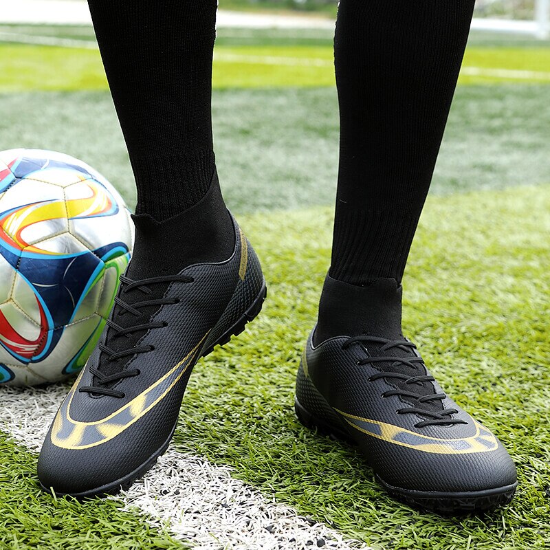 GripStrike | Heren Voetbalschoenen Hoge Enkel - Ademende Outdoor Voetbalschoenen, Antislip Turf Trainers