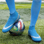 GripStrike | Heren Voetbalschoenen Hoge Enkel - Ademende Outdoor Voetbalschoenen, Antislip Turf Trainers