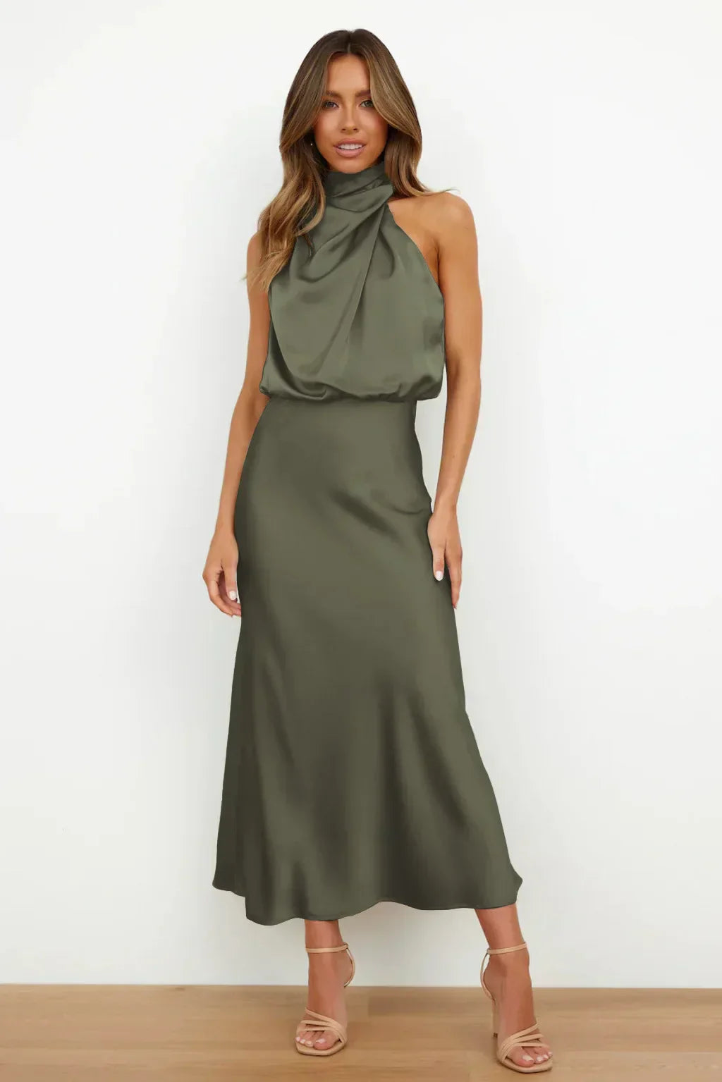 Emily | Satijnen Halterjurk voor Dames – Elegante Rugloze Maxi Avond- en Feestjurk