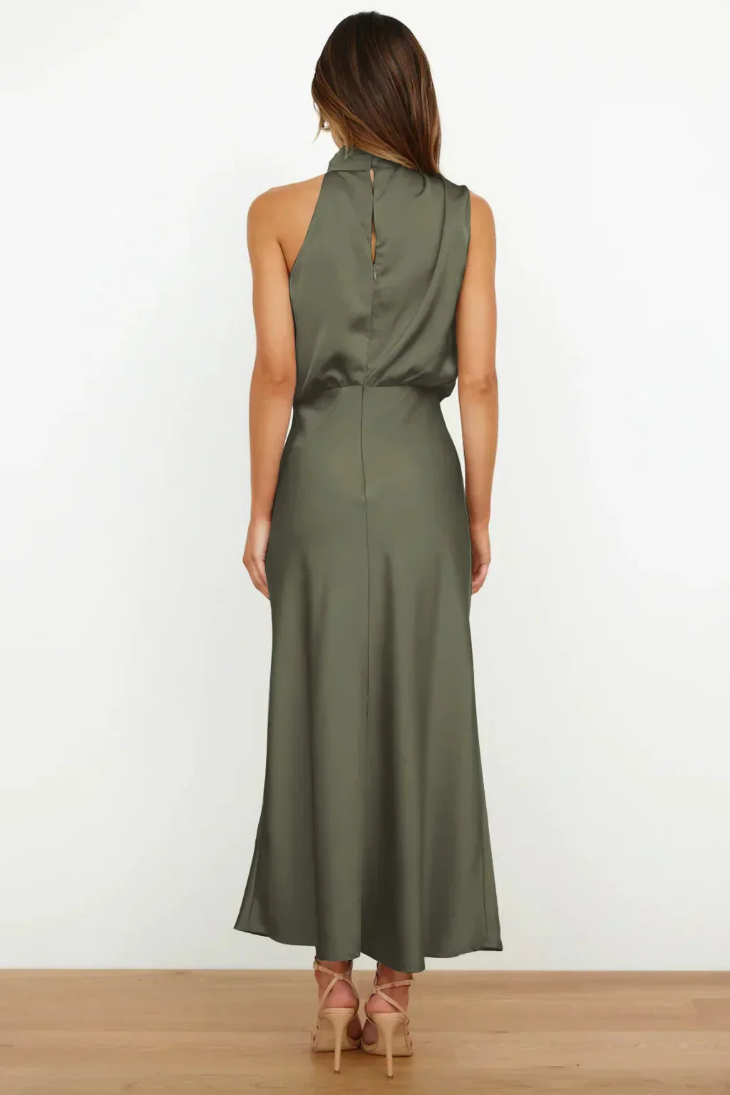 Emily | Satijnen Halterjurk voor Dames – Elegante Rugloze Maxi Avond- en Feestjurk
