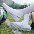GripStrike | Heren Voetbalschoenen Hoge Enkel - Ademende Outdoor Voetbalschoenen, Antislip Turf Trainers
