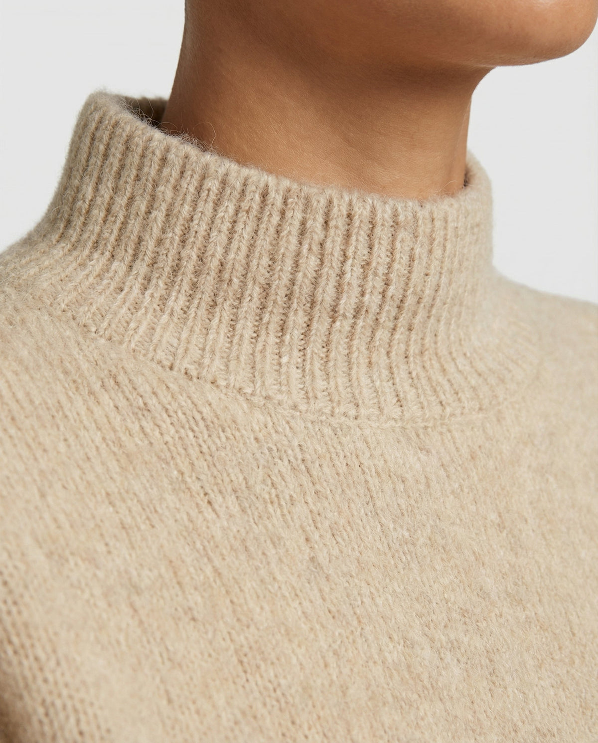 Annemieke | Zachte coltrui voor dames – Elegante gebreide trui