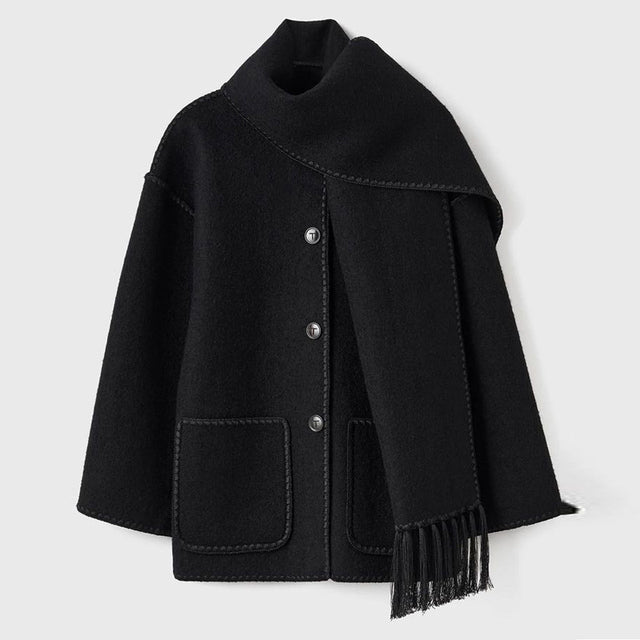 Karmijn | Winterjas voor dames met sjaalkraag, franjes en knoopsluiting