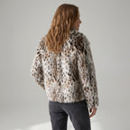 Almira | Damesjas van Imitatiebont met Luipaardprint en Getailleerde Pasvorm