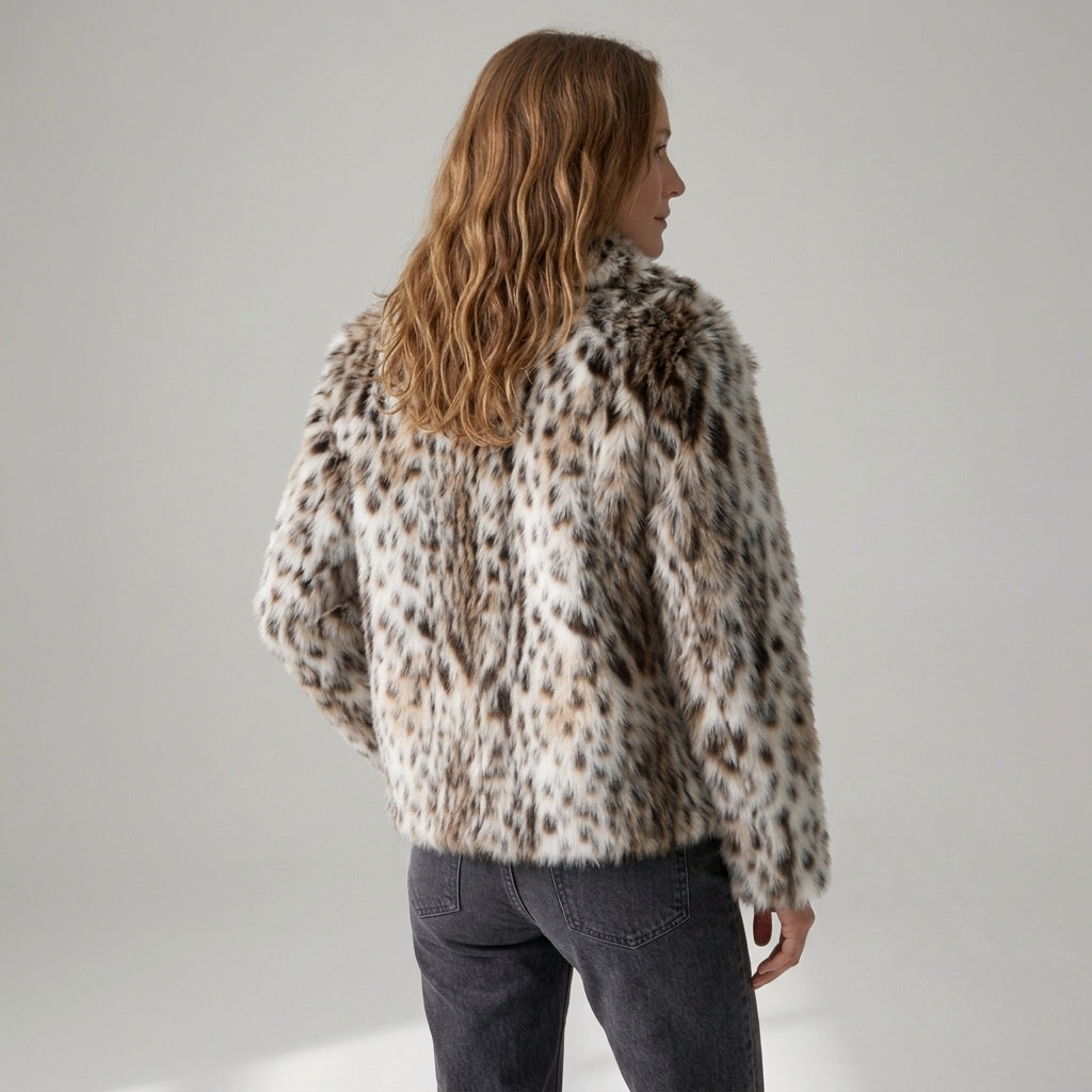 Almira | Damesjas van Imitatiebont met Luipaardprint en Getailleerde Pasvorm