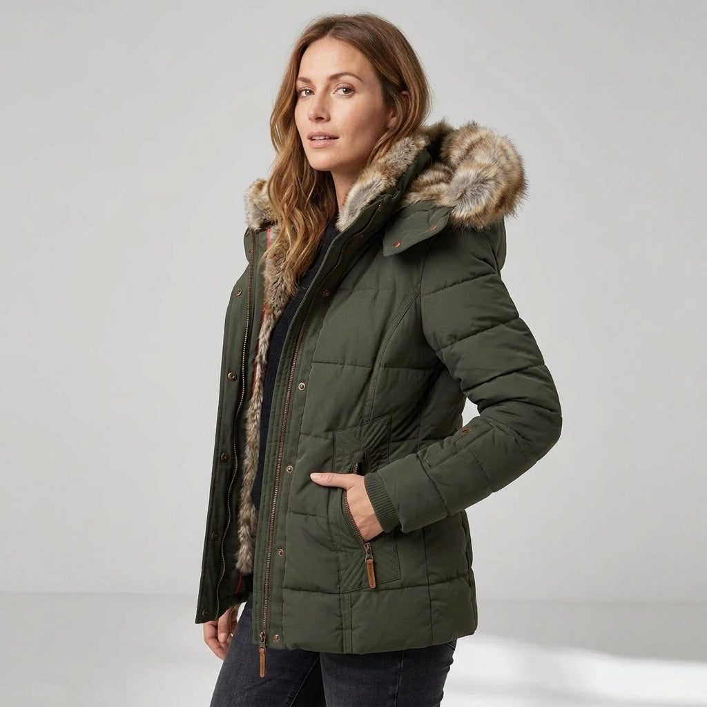 Kerensa | Winterjas met capuchon en zakken voor dames – Warm, stijlvol en praktisch
