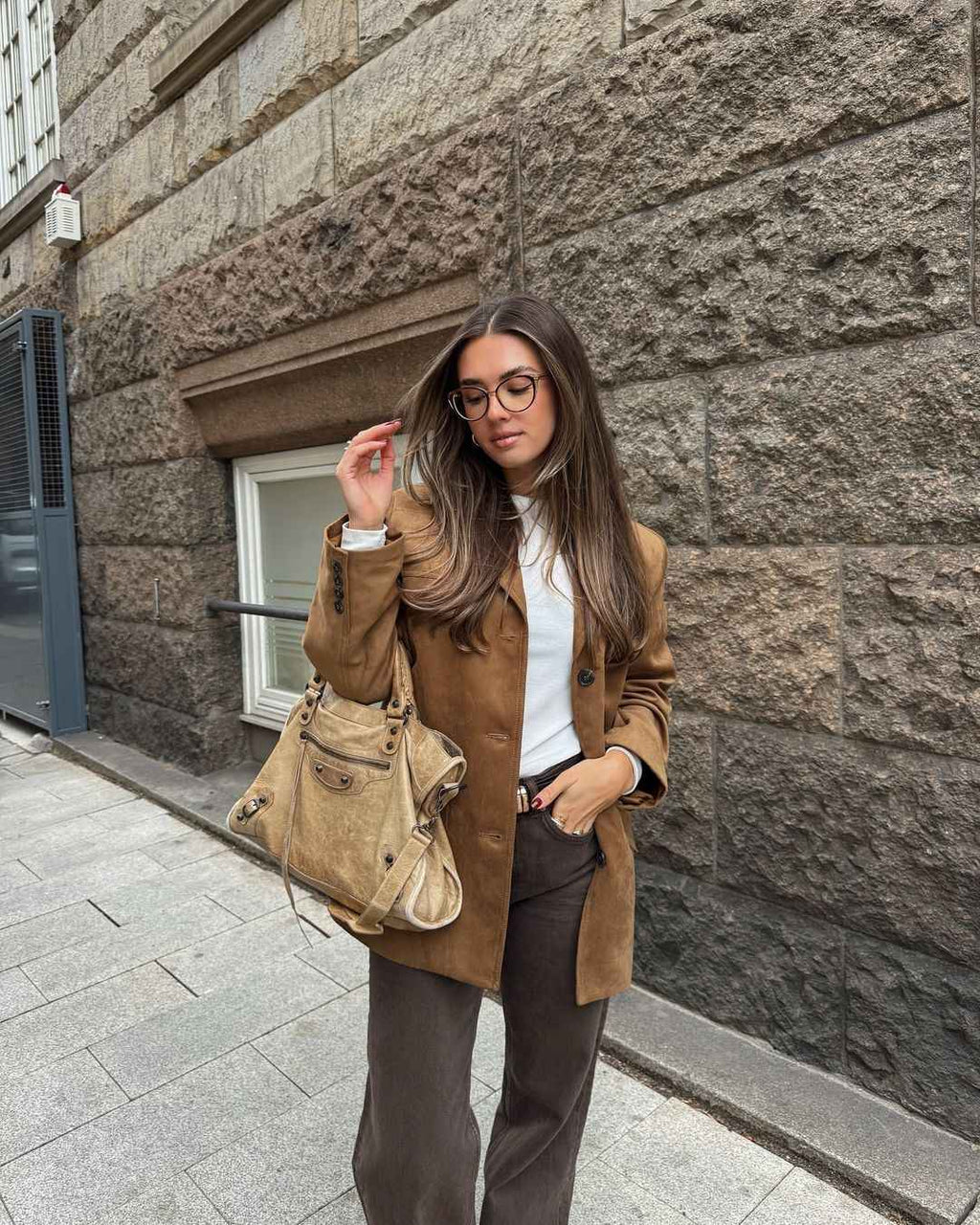 Ariella | Suède damesjas/blazer – Elegante jas met enkele rij knopen en rechte pasvorm
