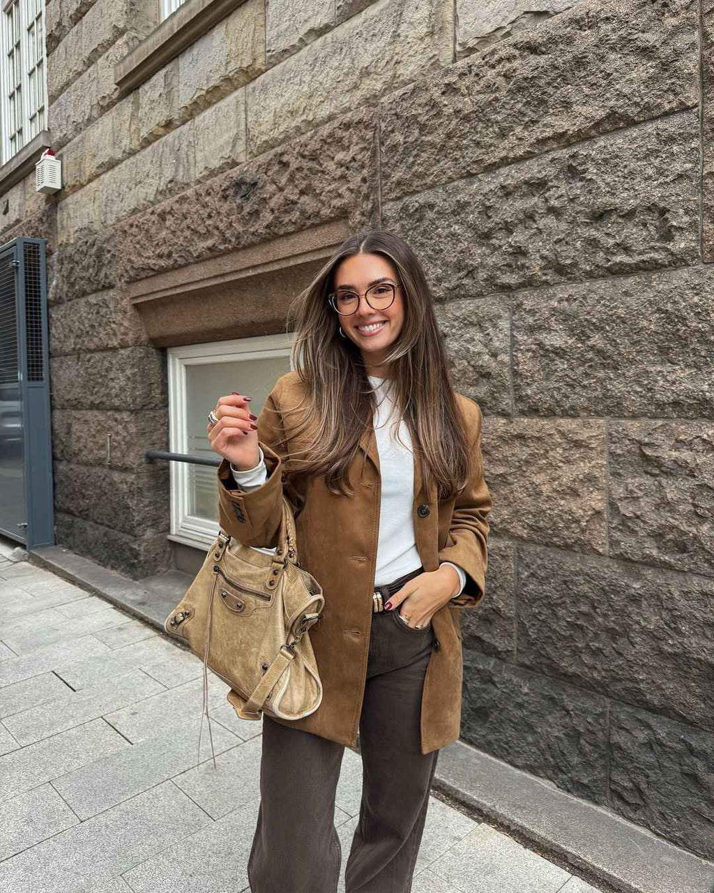 Ariella | Suède damesjas/blazer – Elegante jas met enkele rij knopen en rechte pasvorm