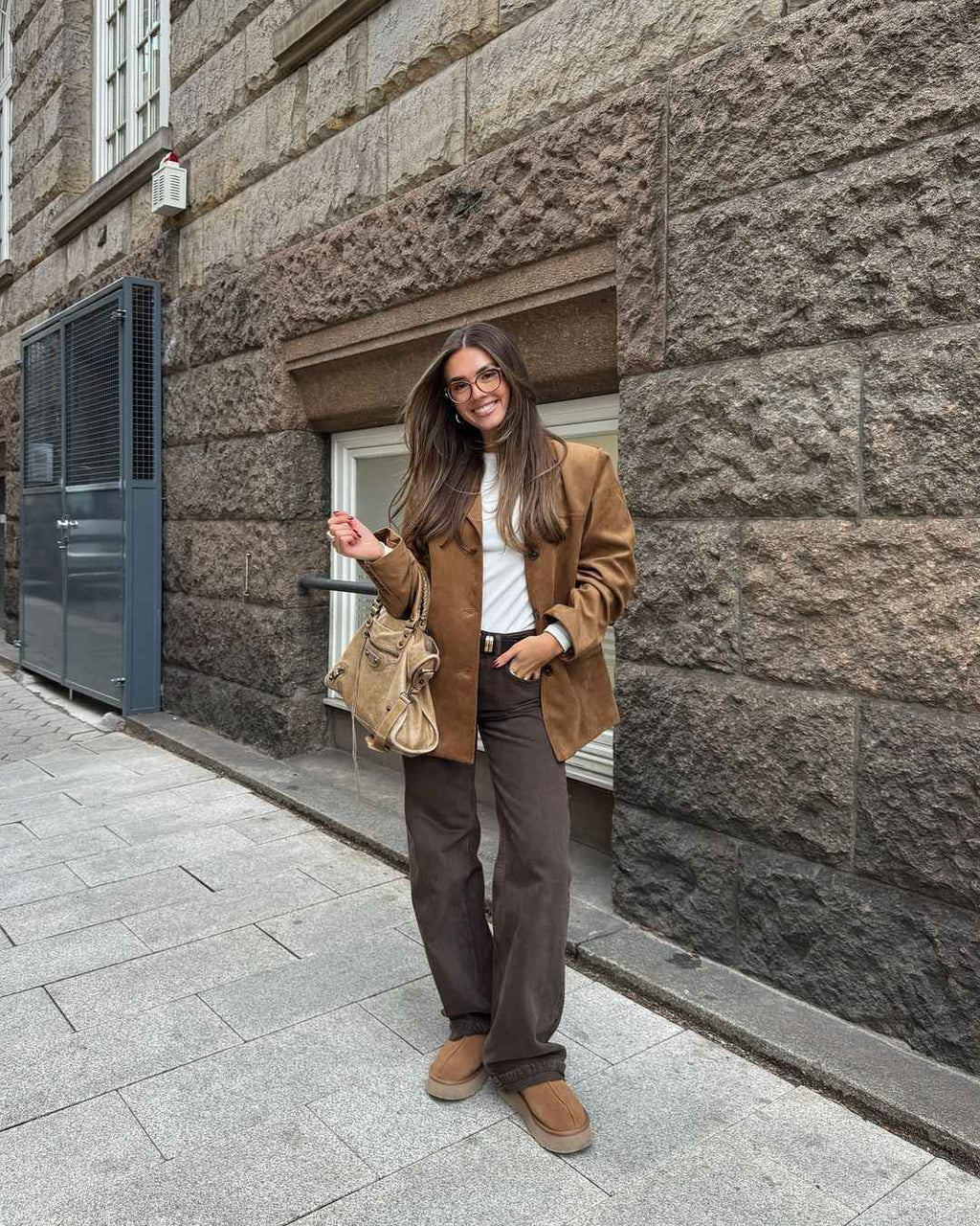 Ariella | Suède damesjas/blazer – Elegante jas met enkele rij knopen en rechte pasvorm