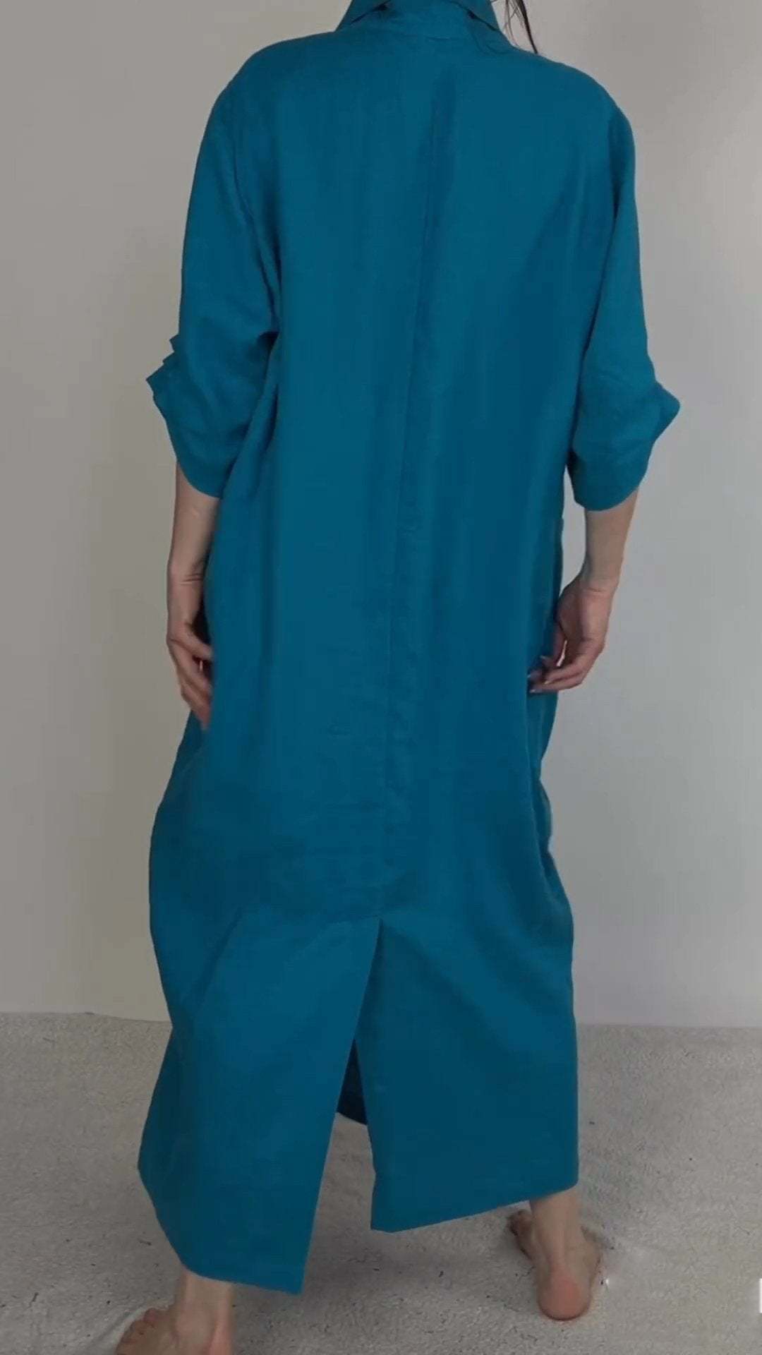 Kassia | Minimalistische midi-jurk met V-hals voor dames – Elegante casual jurk met korte mouwen
