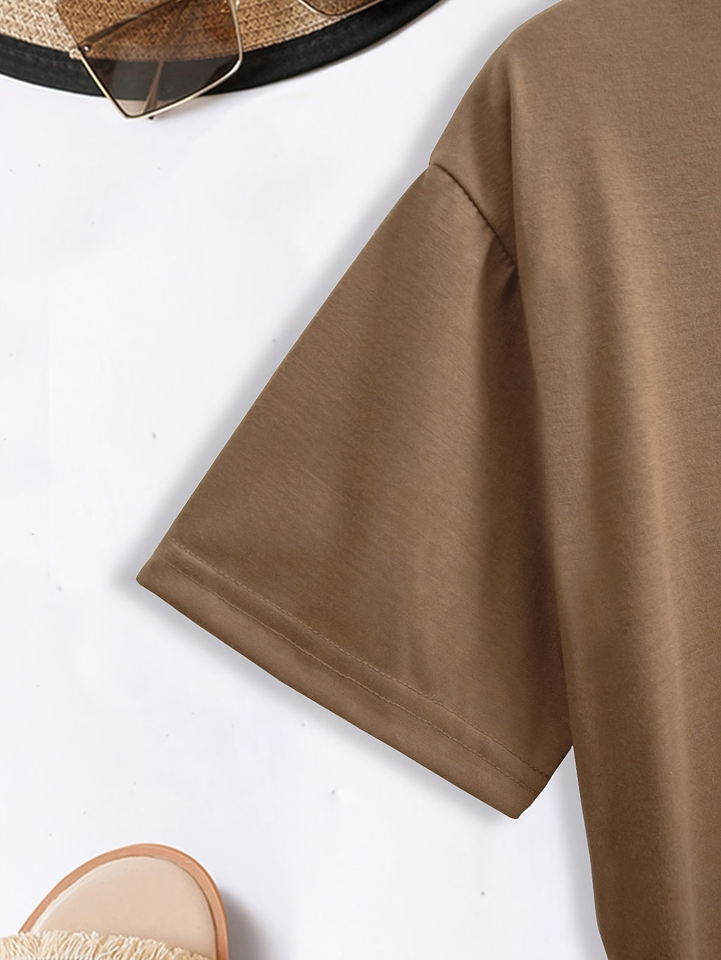 Athena | Casual Damestop met V-Hals – Lichtgewicht Losvallende Blouse met Korte Mouwen