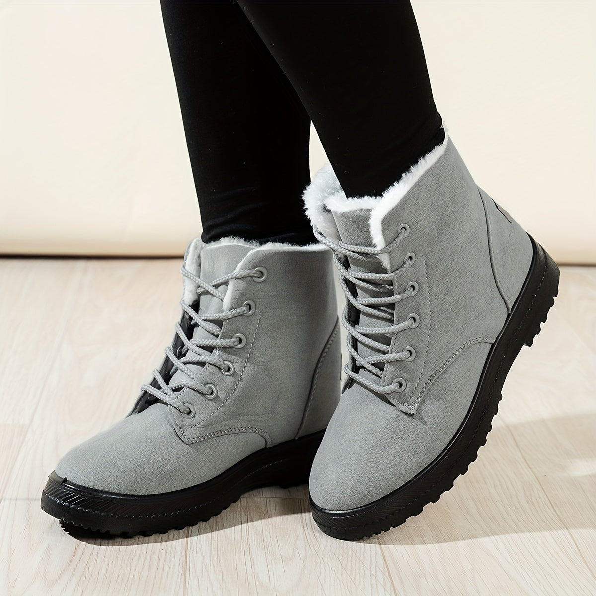 Doralina | Dames Enkellaarzen – Korte Pluche Gevoerde Veterschoenen, Effen & Casual