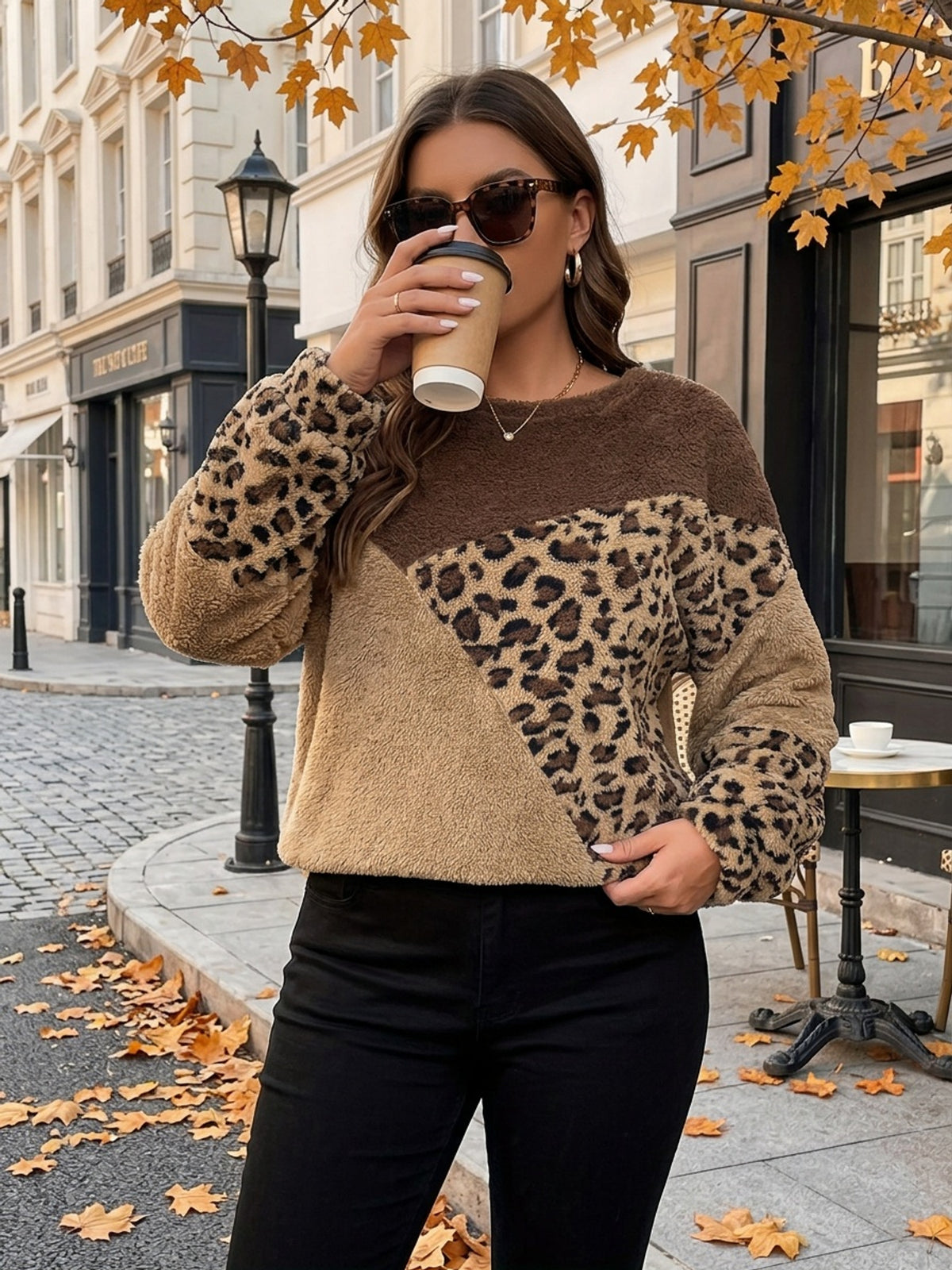 Jessalise | Pluche dames-sweatshirt met luipaardprint – Color-block met lange mouwen